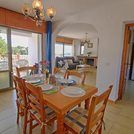 Holiday Villa Bellota